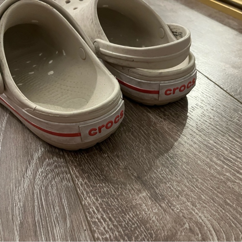Crocs - Picture 2 of 3